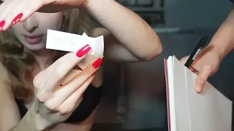 EvieEvans — Stripchat recorded stream screenshot (08 Dec 2025)