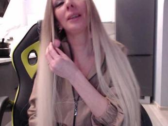 blondalina — Bongacams recorded stream screenshot (08 Dec 2025)