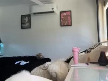 luvlivvyy — Chaturbate recorded stream image, 09.12.2025 01:00