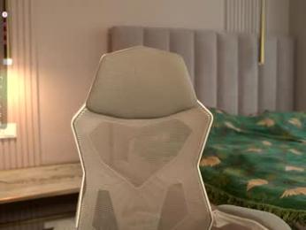 little_poetry — Chaturbate recorded stream image, 09.12.2025 07:50
