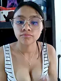 SofieLove_01 — Stripchat recorded stream image, 09.12.2025 08:20