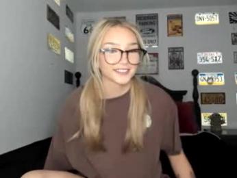 livvywinters — Chaturbate recorded stream image, 10.12.2025 05:50
