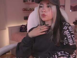 andromeedaa — Camsoda recorded stream image, 11.12.2025 21:20