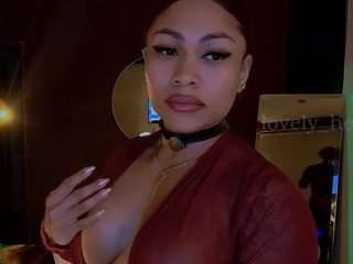 heidicox — Camsoda recorded stream image, 12.12.2025 01:40
