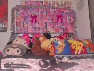 karliekayozz — Camsoda recorded stream image, 12.12.2025 02:40