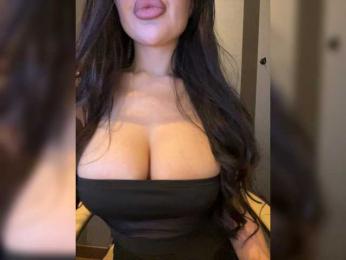 -ANGELIKA7741 — Bongacams recorded stream image, 12.12.2025 17:50