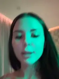 Alina_Vibe_Me — Stripchat recorded stream image, 14.12.2025 23:30