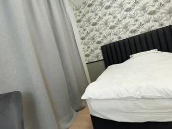 ehotlovea — Chaturbate recorded stream image, 26.02.2025 23:50