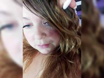 FLUFFY_BEAUTY — Bongacams recorded stream screenshot (26 Feb 2025)