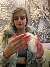 Betsy — Stripchat recorded stream image, 15.12.2025 16:10
