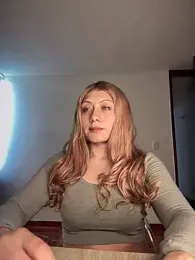 _Danna — Stripchat recorded stream image, 16.12.2025 14:30