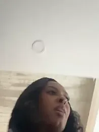 Your_Paris — Stripchat recorded stream image, 17.12.2025 17:50