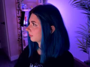 vixenp — Chaturbate recorded stream screenshot (17 Dec 2025)