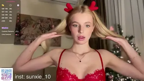 Sunshine_Diana — Stripchat recorded stream image, 17.12.2025 21:20