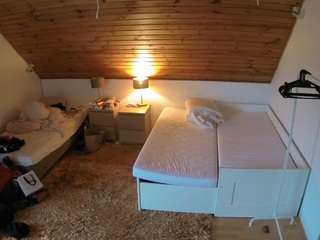 voyeurcam-julmodels-whitebed-2 — Camsoda recorded stream screenshot (15 Dec 2025)