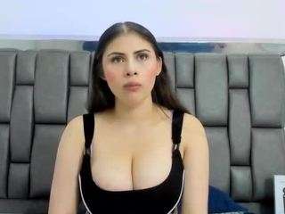 valeriaru — Camsoda recorded stream image, 27.02.2025 11:50