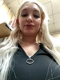 Milkyy_wway — Stripchat recorded stream image, 19.12.2025 06:30