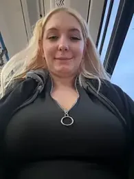 Milkyy_wway — Stripchat recorded stream image, 19.12.2025 06:30