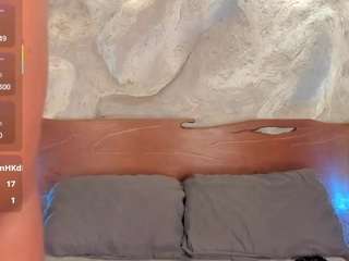 alison-mooon — Camsoda recorded stream image, 19.12.2025 22:00