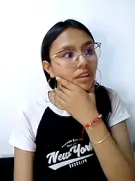 SofieLove_01 — Stripchat recorded stream image, 21.12.2025 08:20