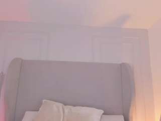 chloedee — Camsoda recorded stream image, 21.12.2025 15:10