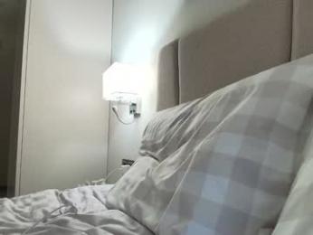 milla_bella — Chaturbate recorded stream screenshot (21 Dec 2025)