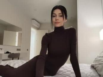 milla_bella — Chaturbate recorded stream screenshot (21 Dec 2025)