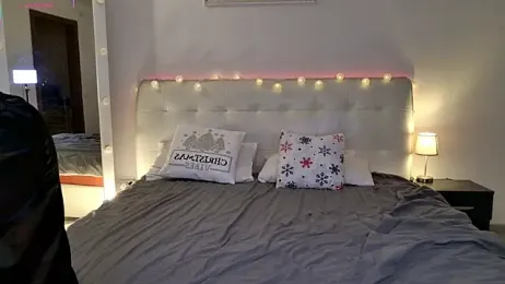 Eliza77 — Stripchat recorded stream screenshot (22 Dec 2025)