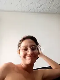 Ary-18 — Stripchat recorded stream image, 22.12.2025 13:40