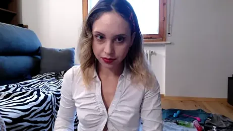L_Sofia — Stripchat recorded stream image, 22.12.2025 14:00