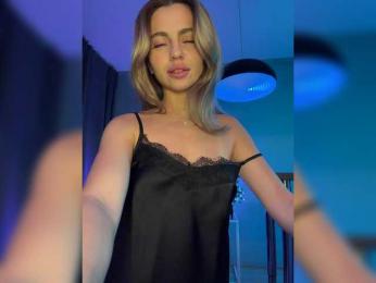 Nataliecroys — Bongacams recorded stream screenshot (22 Dec 2025)