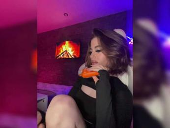 HotGirlEva — Bongacams recorded stream image, 23.12.2025 02:40