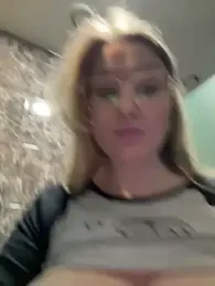 Teya_moon_ — Stripchat recorded stream image, 23.12.2025 08:50