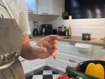 laurenbrite — Chaturbate recorded stream screenshot (23 Dec 2025)