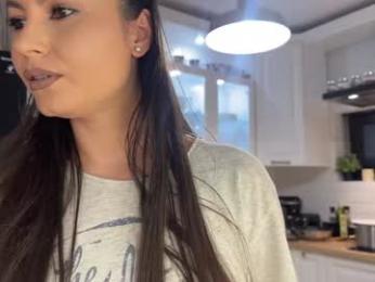 laurenbrite — Chaturbate recorded stream screenshot (23 Dec 2025)