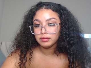 mmmmmmlia — Camsoda recorded stream screenshot (24 Dec 2025)