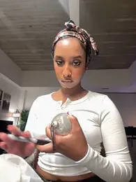 Your_Paris — Stripchat recorded stream image, 23.12.2025 22:10