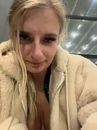 Betsy — Stripchat recorded stream image, 24.12.2025 15:10
