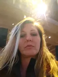 SheIsSomething — Stripchat recorded stream image, 25.12.2025 01:20