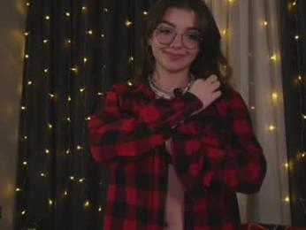 little_poetry — Chaturbate recorded stream image, 24.12.2025 20:30