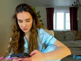 im_jasmine — Chaturbate recorded stream image, 25.12.2025 05:40