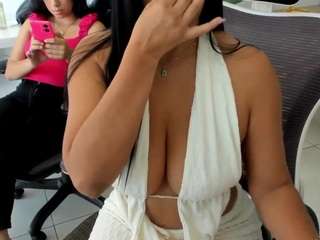 emilybrowm — Camsoda recorded stream image, 26.12.2025 13:40