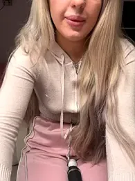 Holly-Glamour — Stripchat recorded stream image, 27.12.2025 01:10