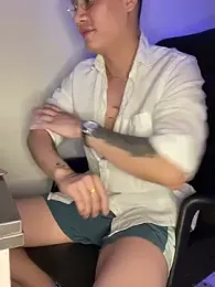 latava — Stripchat recorded stream image, 27.12.2025 16:10