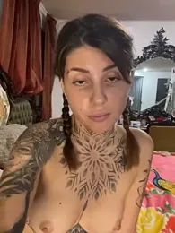 Izy_cute_ — Stripchat recorded stream screenshot (28 Dec 2025)