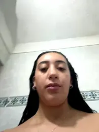Hannahoff — Stripchat recorded stream image, 28.12.2025 03:30