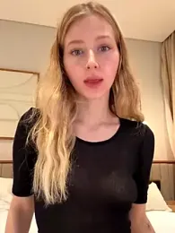 LunaRase — Stripchat recorded stream screenshot (28 Dec 2025)