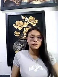 SofieLove_01 — Stripchat recorded stream image, 28.12.2025 07:50