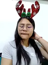 SofieLove_01 — Stripchat recorded stream image, 28.12.2025 07:50