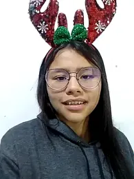 SofieLove_01 — Stripchat recorded stream image, 28.12.2025 07:50